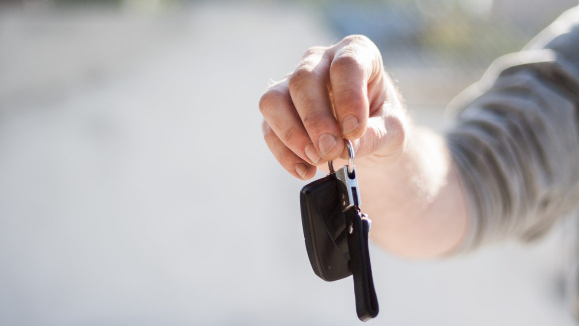 How to Save Money on Owning and Running a Car with these Great Frugal Tips